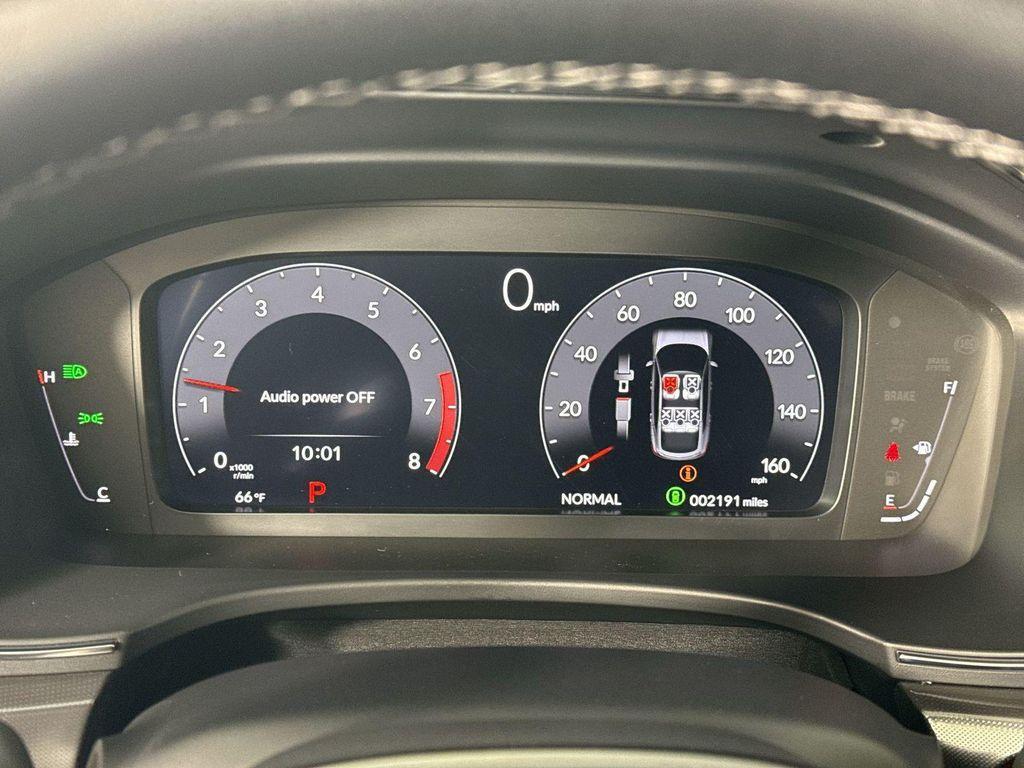 used 2025 Acura Integra car, priced at $29,998