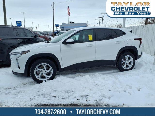 used 2024 Chevrolet Trax car, priced at $20,995