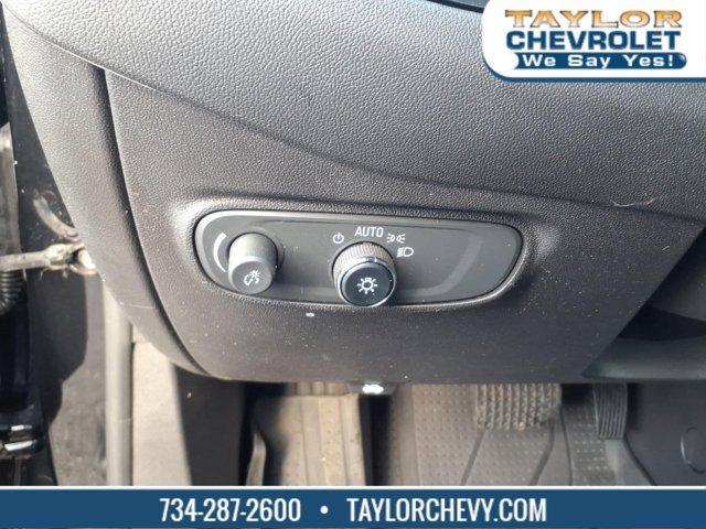 used 2022 Chevrolet Equinox car, priced at $21,995