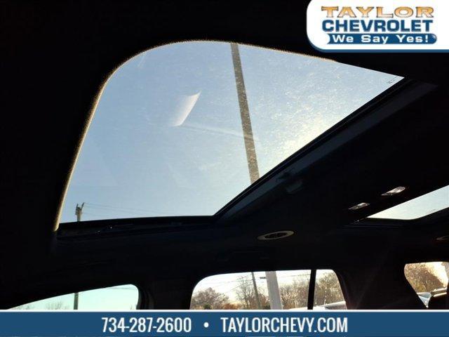 used 2023 Chevrolet Traverse car, priced at $38,945