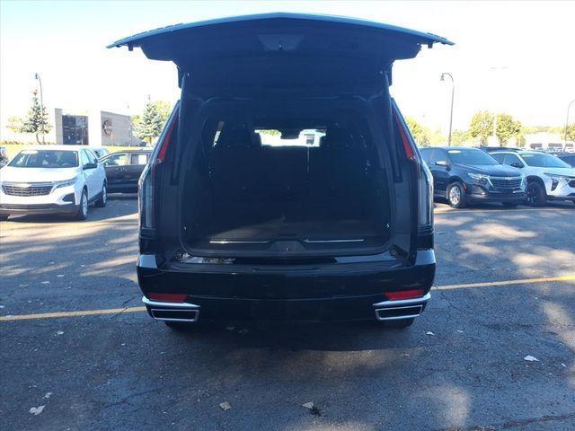 used 2024 Cadillac Escalade ESV car, priced at $69,995