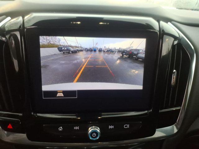 used 2023 Chevrolet Traverse car, priced at $29,995