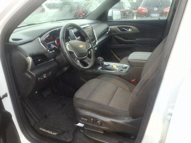 used 2023 Chevrolet Traverse car, priced at $29,995