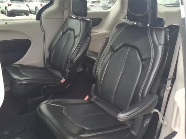 used 2024 Chrysler Pacifica car, priced at $29,995