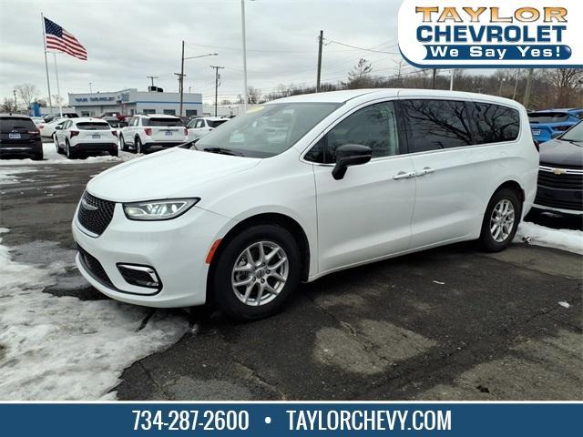 used 2024 Chrysler Pacifica car, priced at $29,995