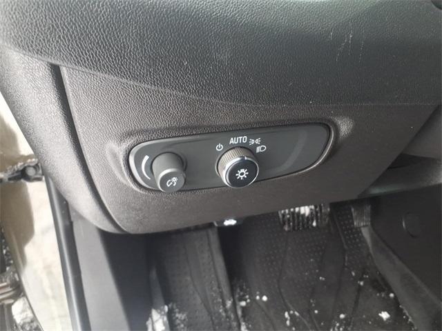 used 2023 Chevrolet Equinox car, priced at $21,995