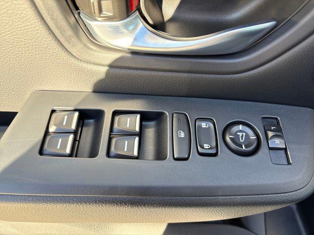 new 2025 Honda Pilot car, priced at $45,343