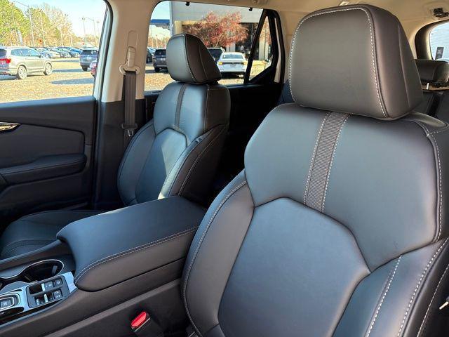 new 2025 Honda Pilot car, priced at $45,343