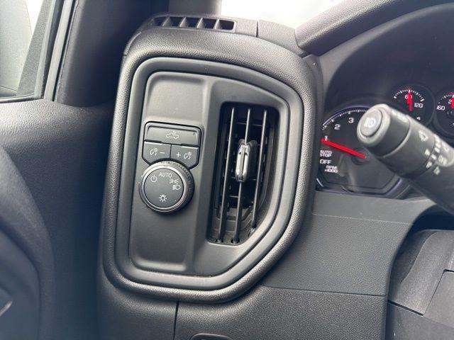 used 2024 Chevrolet Silverado 1500 car, priced at $30,821