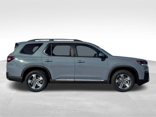 new 2026 Honda Pilot car, priced at $44,496