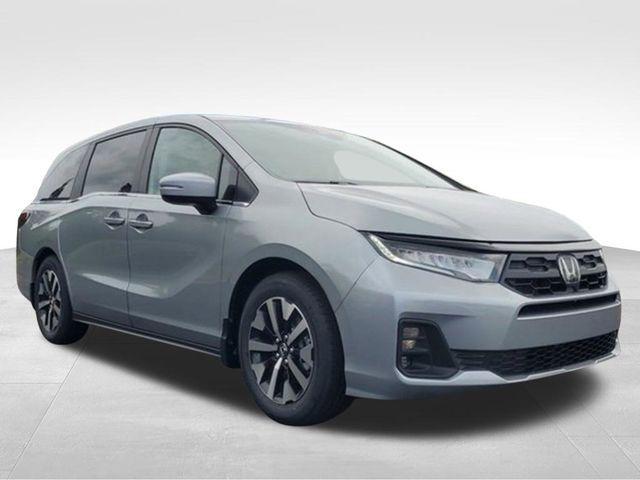 new 2026 Honda Odyssey car, priced at $44,290