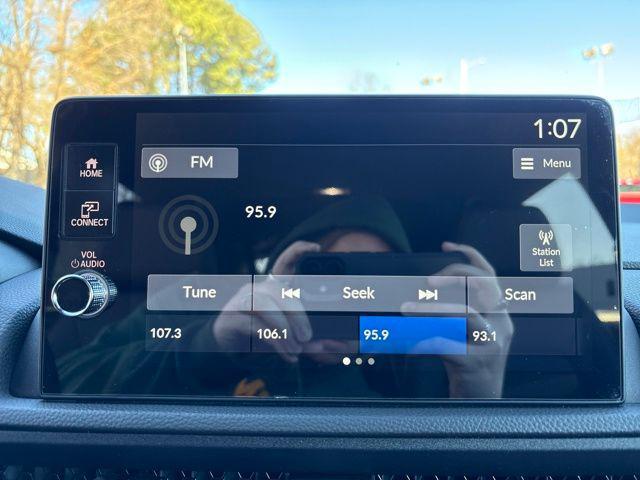 new 2026 Honda CR-V Hybrid car, priced at $41,675