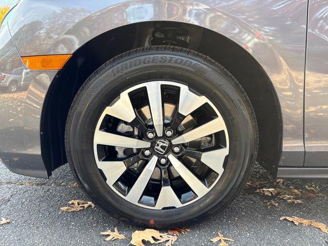 new 2026 Honda Odyssey car, priced at $45,320