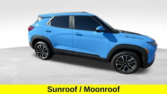 used 2024 Chevrolet TrailBlazer car, priced at $22,305