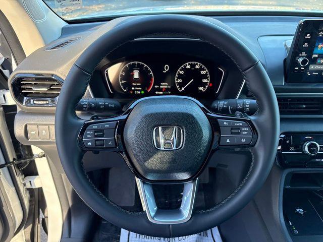 new 2025 Honda Pilot car, priced at $45,450