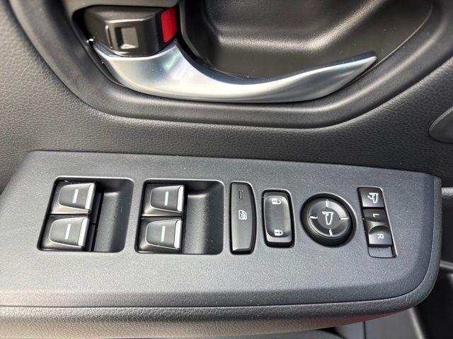 new 2025 Honda Pilot car, priced at $49,850