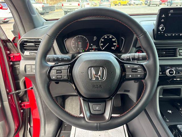 new 2025 Honda Pilot car, priced at $49,850