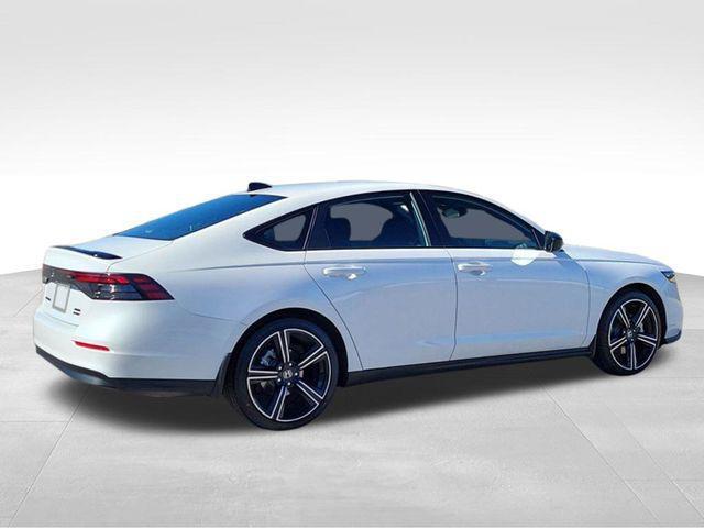 new 2026 Honda Accord Hybrid car, priced at $35,445