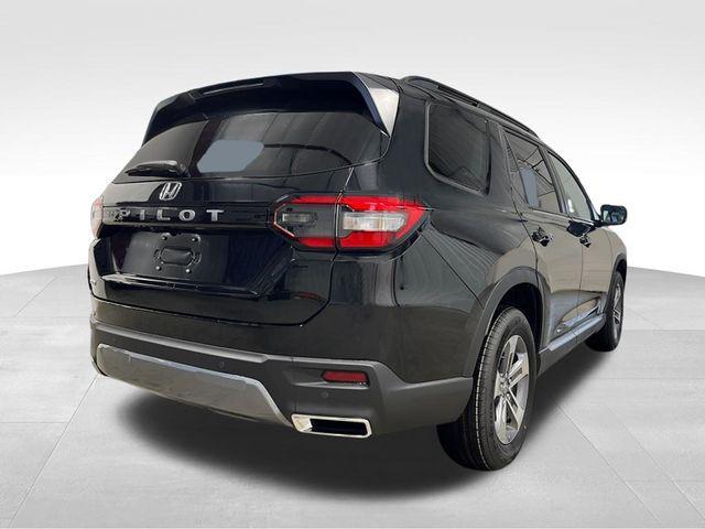 new 2026 Honda Pilot car, priced at $45,401