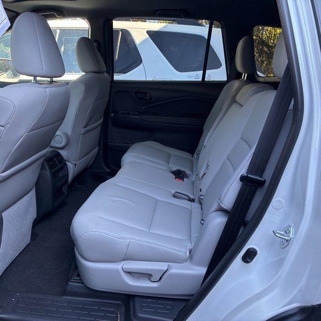 used 2023 Honda Passport car, priced at $35,024