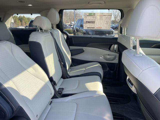 new 2026 Kia Carnival car, priced at $50,233