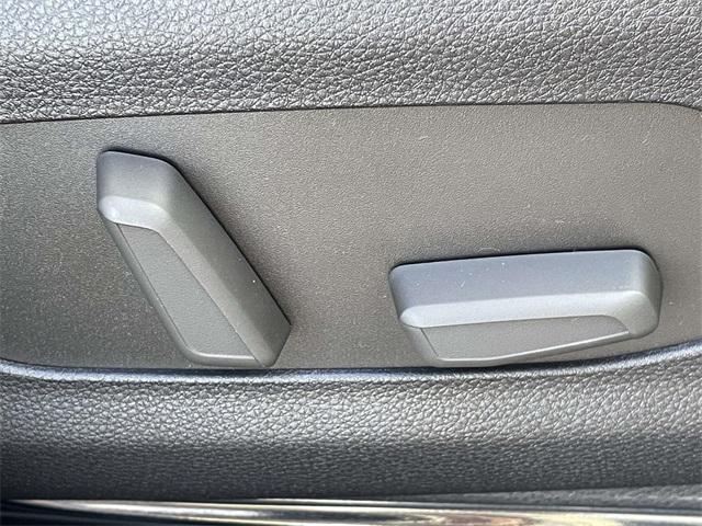 new 2026 Kia Carnival Hybrid car, priced at $51,021