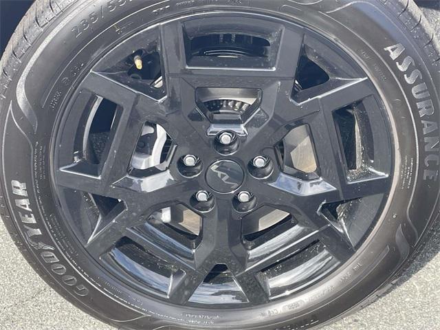 new 2026 Kia Carnival Hybrid car, priced at $51,021