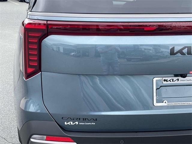 new 2026 Kia Carnival Hybrid car, priced at $50,974