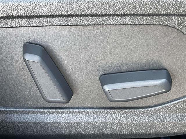 new 2026 Kia Sorento car, priced at $37,928