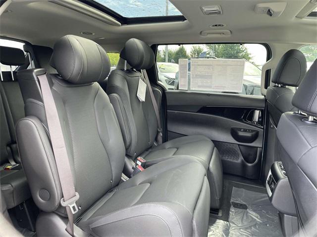new 2026 Kia Carnival Hybrid car, priced at $51,021