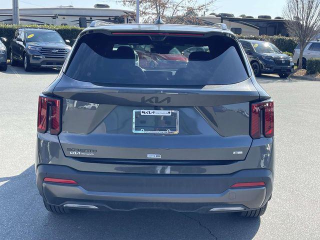 new 2026 Kia Sorento Hybrid car, priced at $44,704