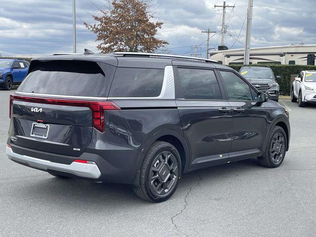 new 2026 Kia Carnival Hybrid car, priced at $43,090