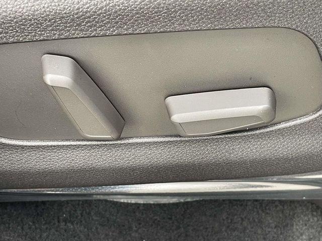 new 2026 Kia Carnival Hybrid car, priced at $43,090