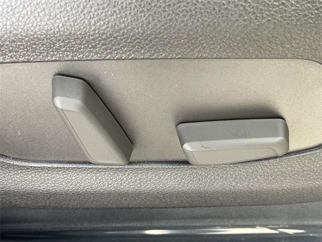 new 2026 Kia Carnival car, priced at $53,285