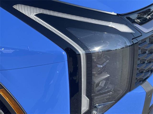 new 2026 Kia Sportage car, priced at $31,264