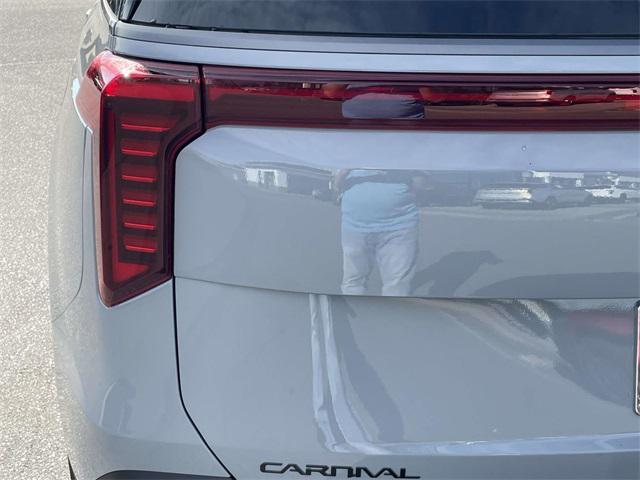 new 2026 Kia Carnival Hybrid car, priced at $53,035