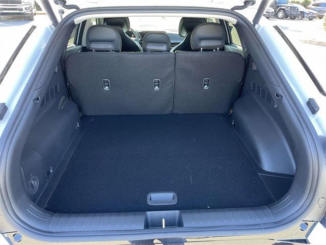 new 2025 Kia EV6 car, priced at $39,075