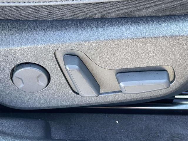 new 2025 Kia EV6 car, priced at $39,075