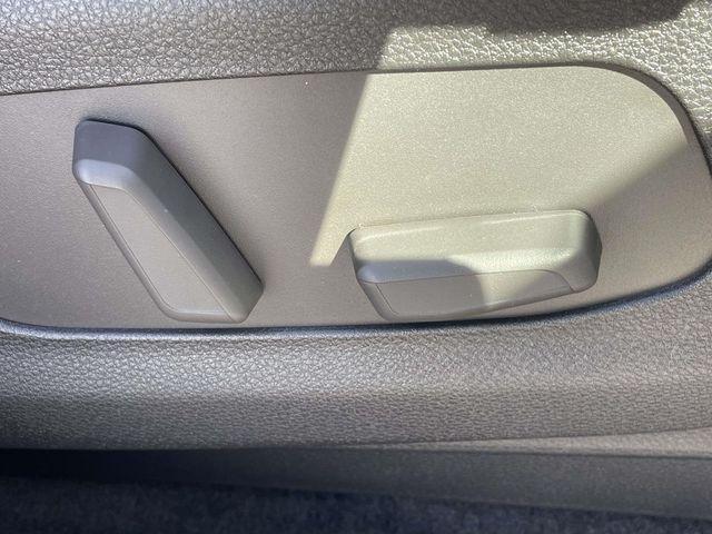 new 2026 Kia Carnival car, priced at $40,853