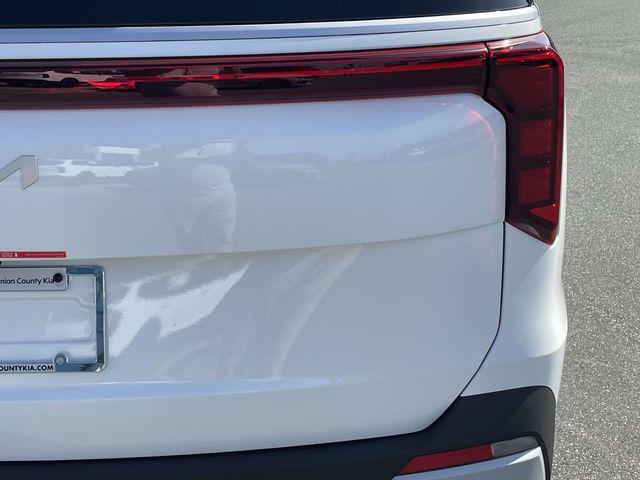 new 2026 Kia Carnival car, priced at $40,853