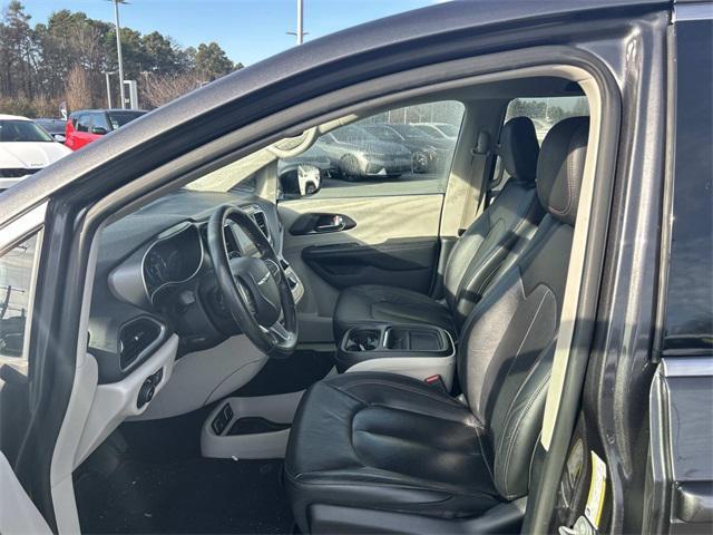 used 2020 Chrysler Pacifica car, priced at $20,997