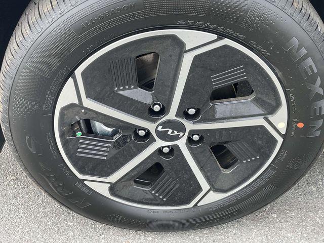 new 2026 Kia Niro car, priced at $30,817