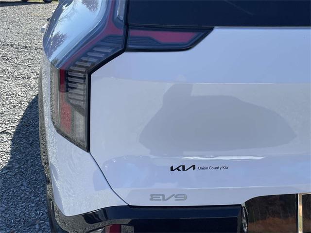 new 2026 Kia EV9 car, priced at $60,780