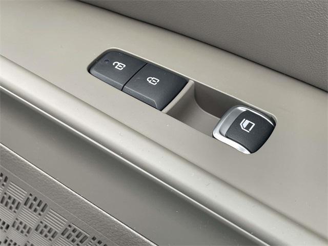 new 2026 Kia Carnival car, priced at $39,765