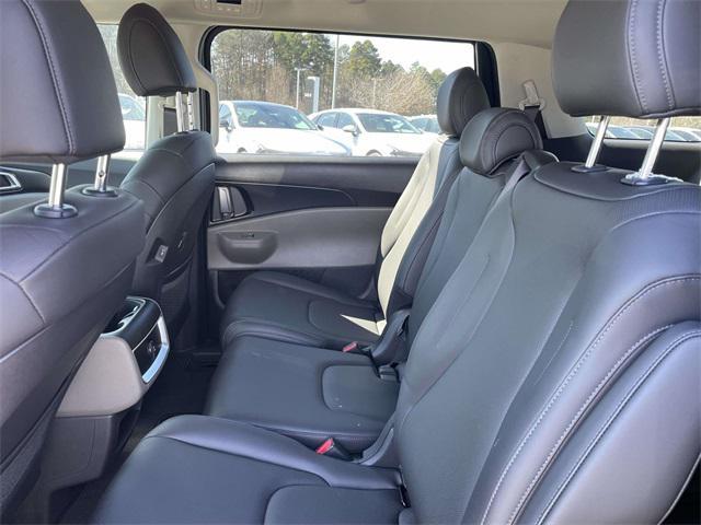 new 2026 Kia Carnival Hybrid car, priced at $41,128