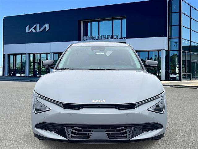 new 2025 Kia EV6 car, priced at $37,660