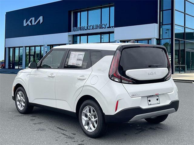 new 2025 Kia Soul car, priced at $22,405
