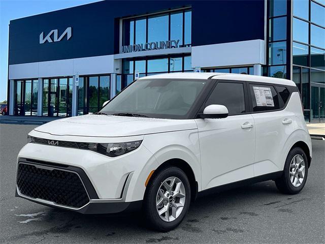 new 2025 Kia Soul car, priced at $22,405