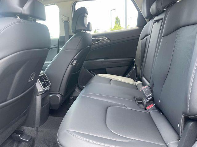new 2026 Kia Sportage Hybrid car, priced at $36,614