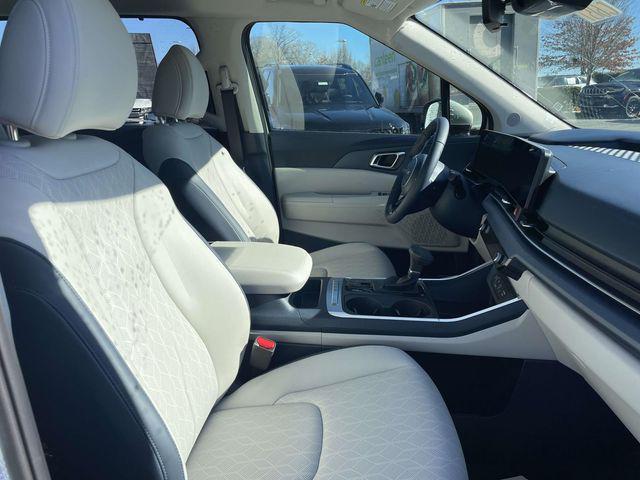 new 2026 Kia Carnival car, priced at $40,853